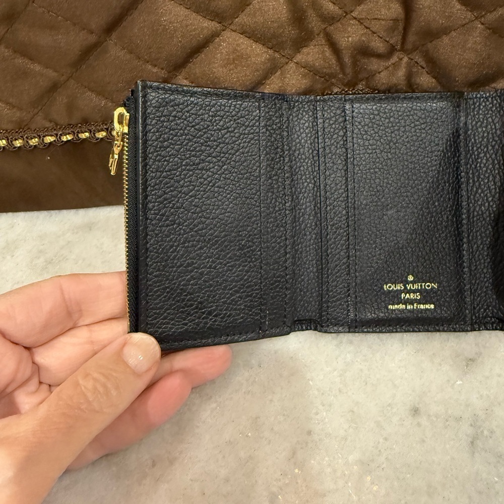 Louis Vuitton Portefeuille Zoe Monogram Trifold Wallet - Picture 8 of 14